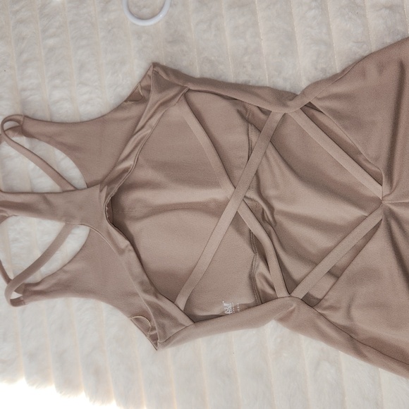 Bombshell Sportswear Viral Dress XXS - Picture 5 of 7